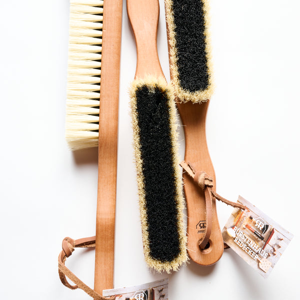 The laundress cashmere on sale brush