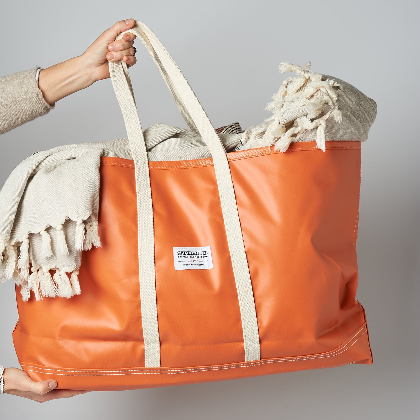 BlancheMimi02220019_1600x.jpg?