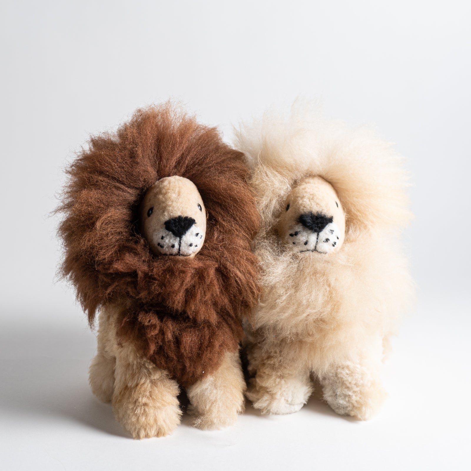 Alpaca Lion – Blanche + Mimi